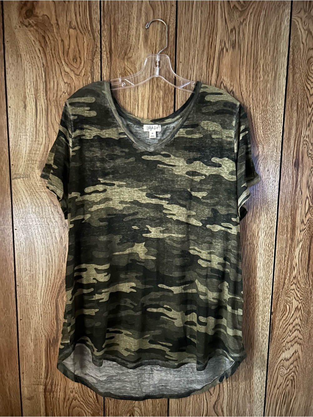 Style & Co. Women’s 2X Camo V-Neck Short Sleeve Top Olive Green Camouflage